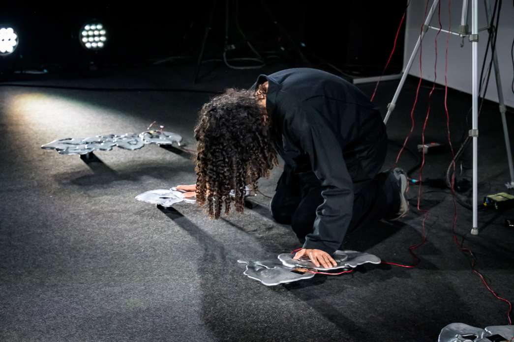 Roma Bantik, Monsef Daine, A190B2. INACT Festival des Arts Mutants 2025, Amalgame.