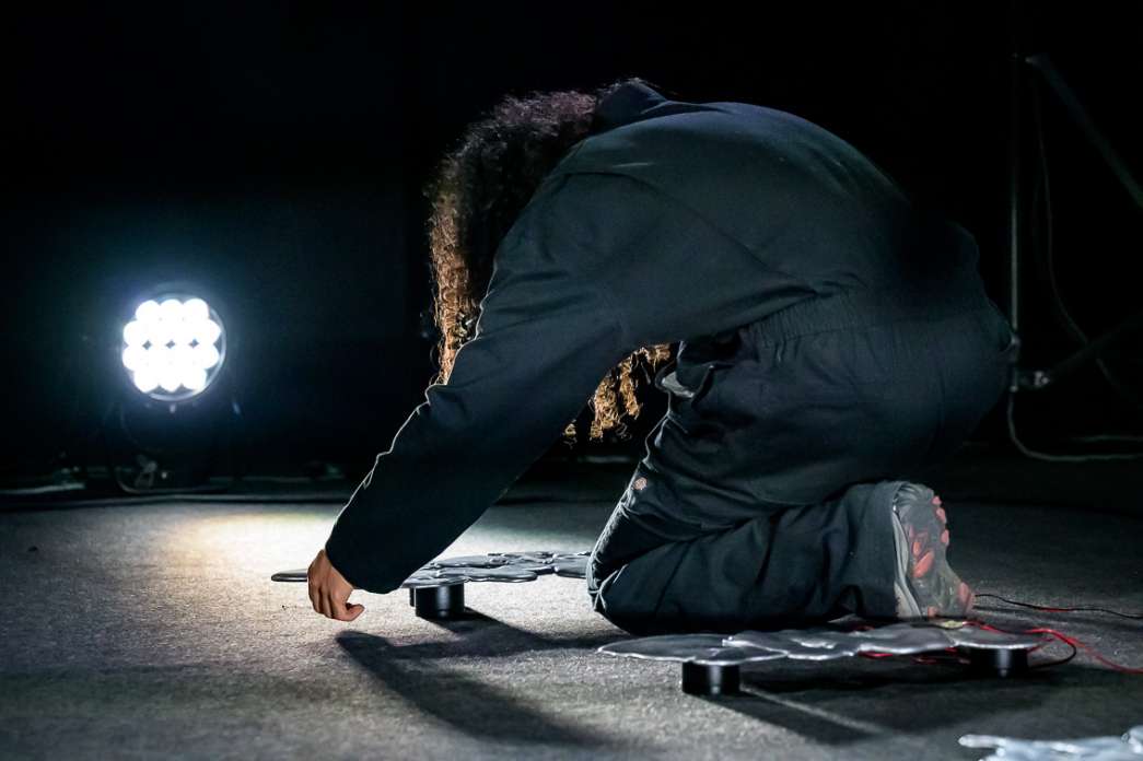 Roma Bantik, Monsef Daine, A190B2. INACT Festival des Arts Mutants 2025, Amalgame.