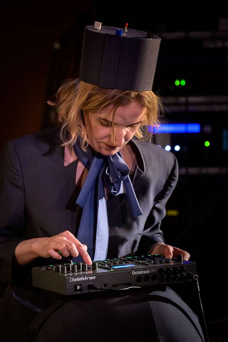 Elise Ehry, Kitty Maria, Air Tonalities. INACT Festival des Arts Mutants 2025, Amalgame.