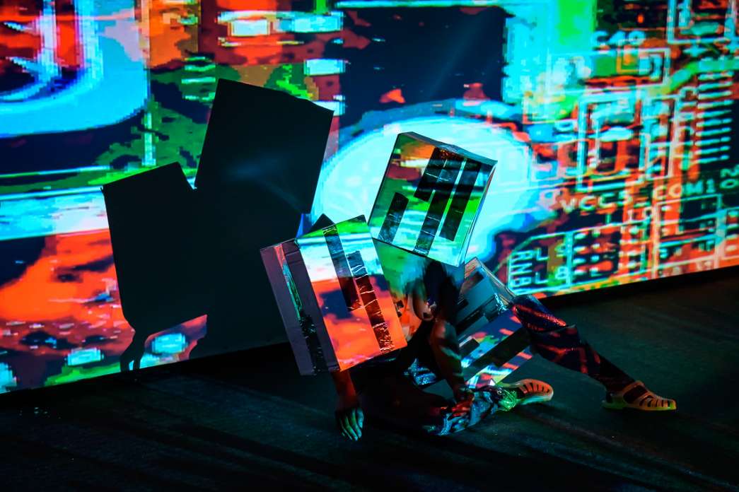 C&eacute;cile F. DABO, Cyborg Butoh. INACT Festival des Arts Mutants 2025, Amalgame.