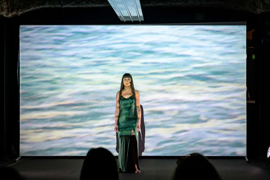 Nadja Kracunovic, Decolonial Mermaid. INACT Festival des Arts Mutants 2025, Amalgame.