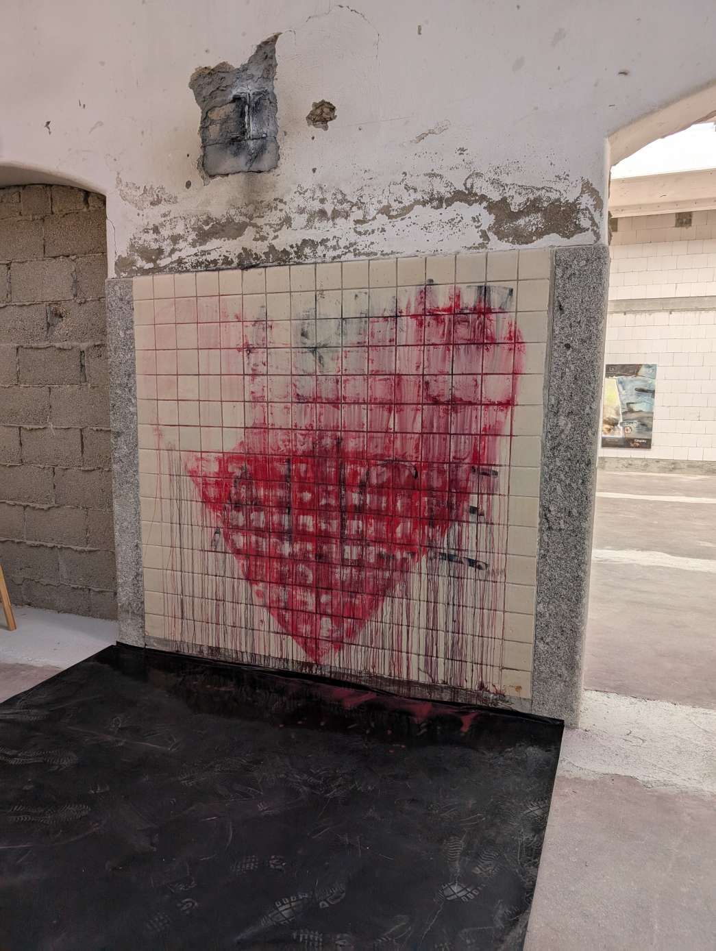 Jean-Miche Dejasmin (DE), Benno Blome (DE), Antje Bessau (DE), Eva Wittig (DE), Christoph Dinges (DE), Boglarka Balassa (DE), Julien Mathis (FR), Viola Korosi (FR), Ben Jack Nash (FR), Elise Planhard (FR), Arthur Poutignat (FR), Hanna Woll (DE), Eintreffen / Exposition. INACT Festival des Arts Mutants 2025, Amalgame.