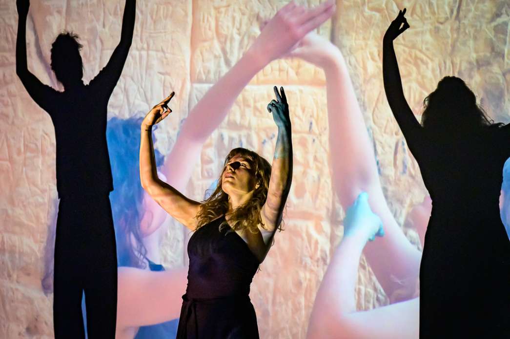 Crisan Stefania, Invoking Mosasaurs. INACT Festival des Arts Mutants 2025, Amalgame.