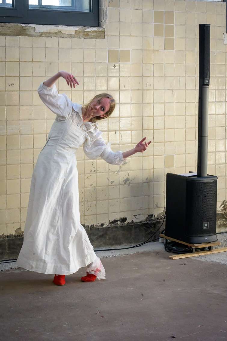 Alika Stenka, Le r&eacute;veil de la poup&eacute;e. INACT Festival des Arts Mutants 2025, Amalgame.