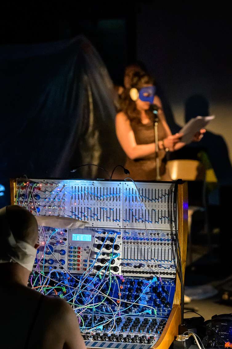 Mathieu Bohet, Yassine Boussaadoun, Manuela Centrone, Yerri Gapar Hummel, Sandrine Lehagre, Nebullium. INACT Festival des Arts Mutants 2025, Amalgame.