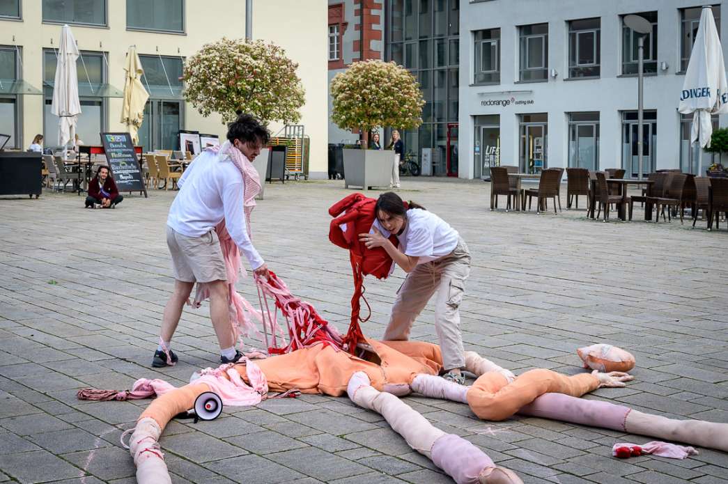 Gr&eacute;goire Chaudron, Alice Jouan, Rapport d'&eacute;chelle / Ma&szlig;stabsverh&auml;ltnis. INACT Festival des Arts Mutants 2025, Amalgame.