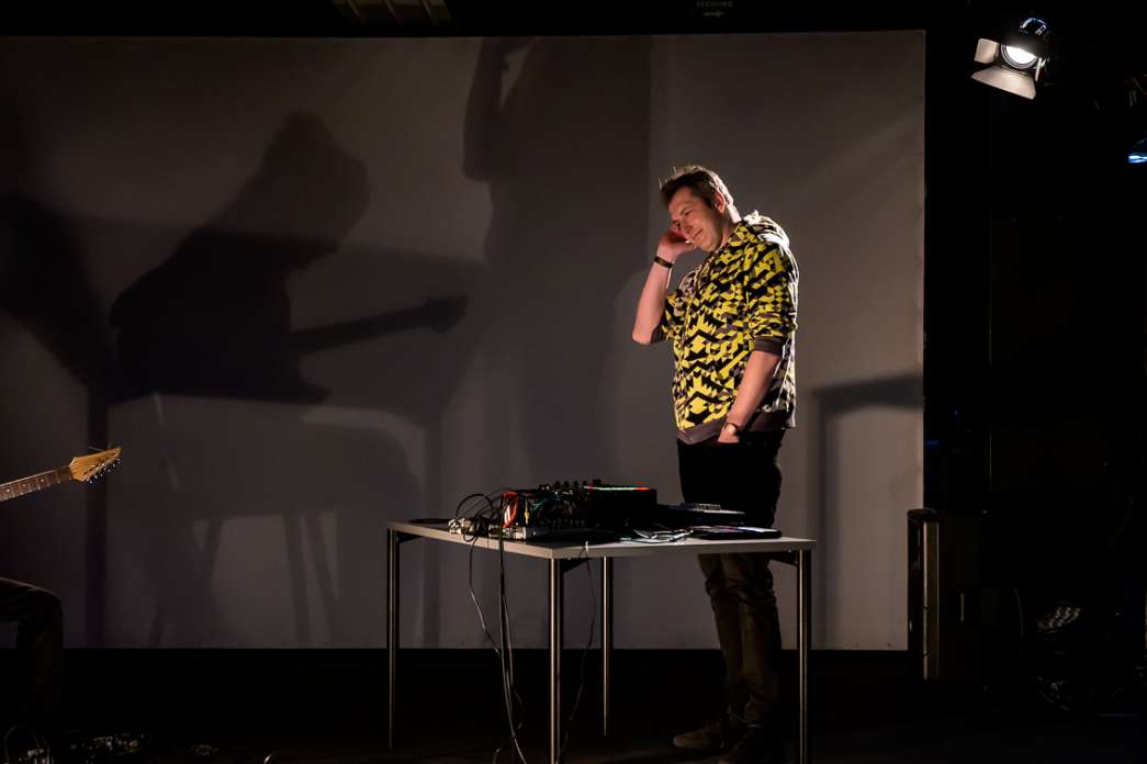 Aquila Lescene, Kacper Graczyk, Slaanquila VS coding. INACT Festival des Arts Mutants 2025, Amalgame.