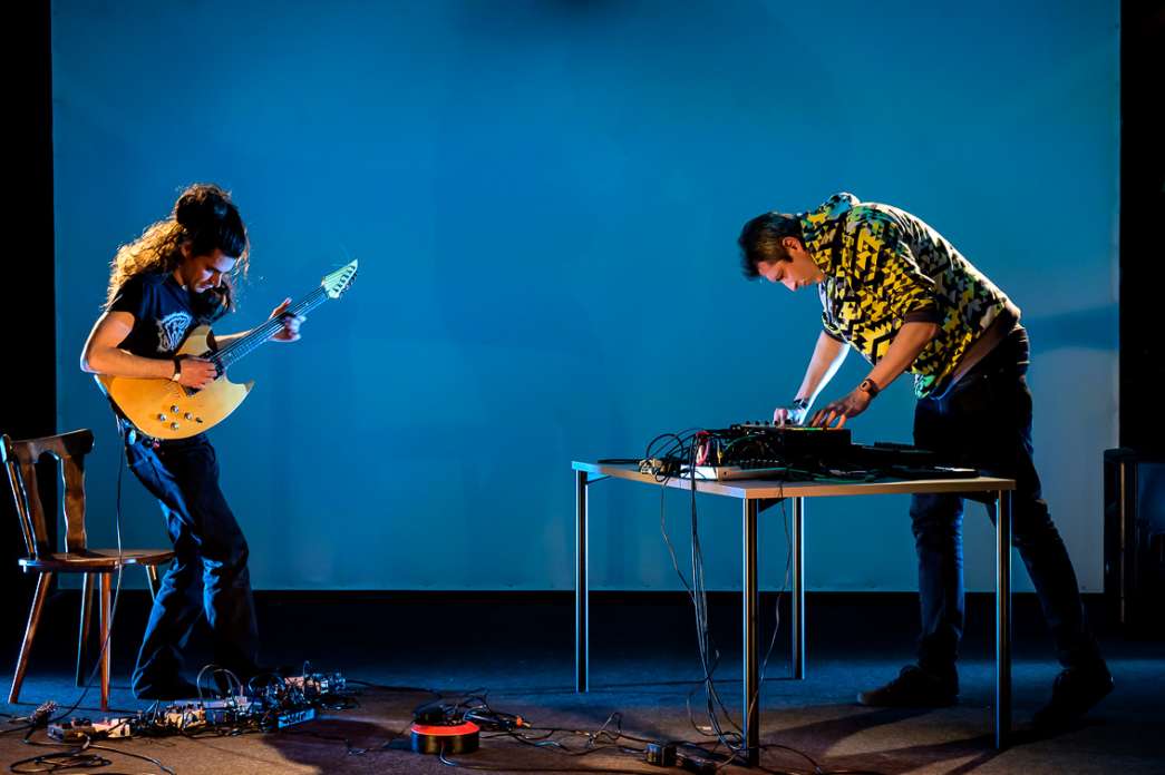 Aquila Lescene, Kacper Graczyk, Slaanquila VS coding. INACT Festival des Arts Mutants 2025, Amalgame.