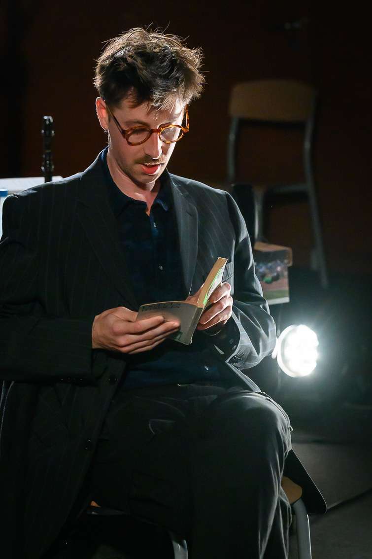 Houston Progressive, Desorbitae. INACT Festival des Arts Mutants 2024, Co-modification.