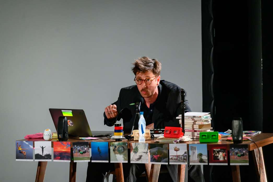 Houston Progressive, Desorbitae. INACT Festival des Arts Mutants 2024, Co-modification.