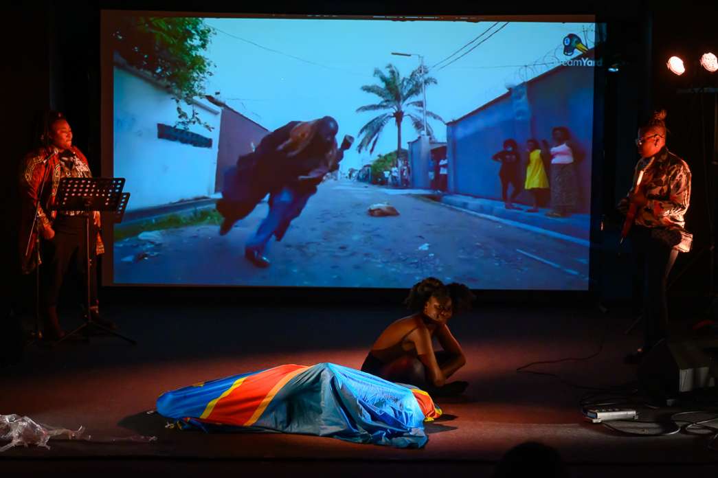 Falonne Mambu, Sarah Solo, Orakle Ngoy, Et Si... INACT Festival des Arts Mutants 2024, Co-modification.