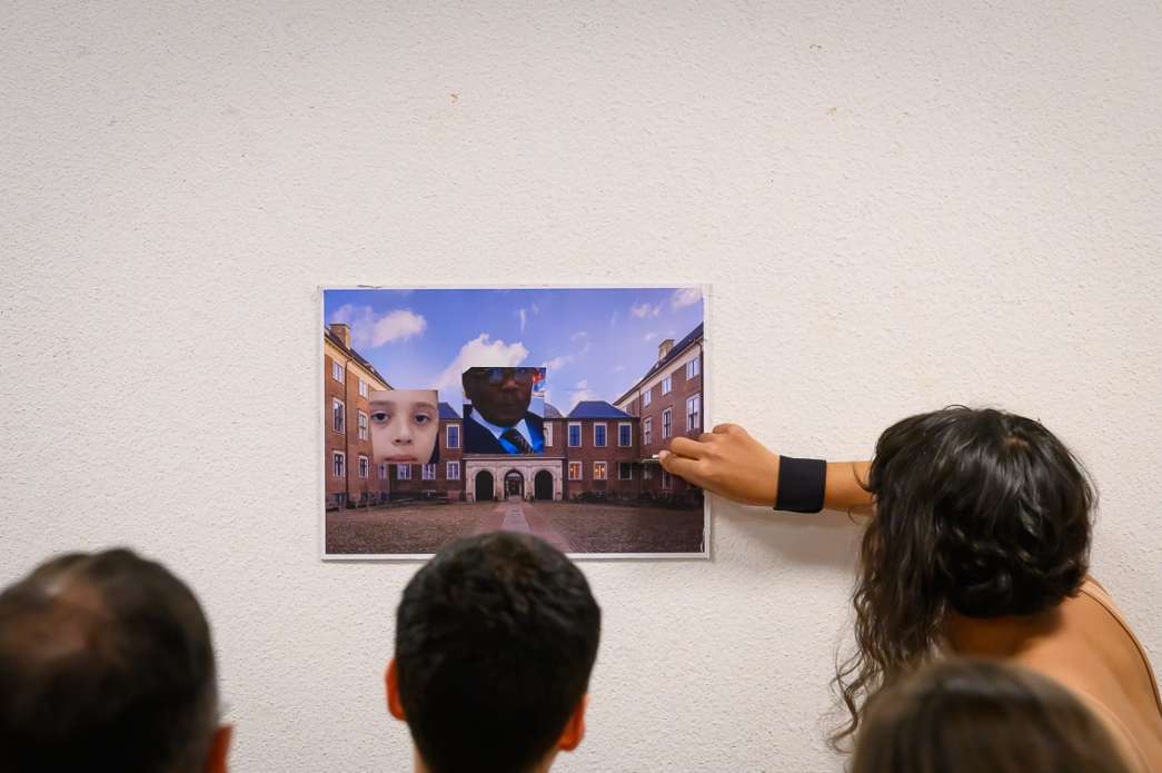 Marina Dubia, Implication Studies, or Performance for Englishmen. INACT Festival des Arts Mutants 2024, Co-modification.