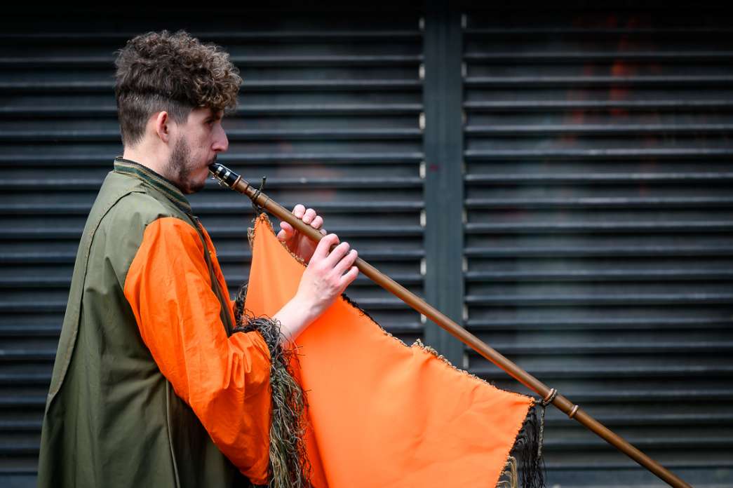 Porte Renaud (d&eacute;dale), Jusqu'&agrave; quand pourra le monde (Andrias Scheuchzeri). INACT Festival des Arts Mutants 2024, Co-modification.