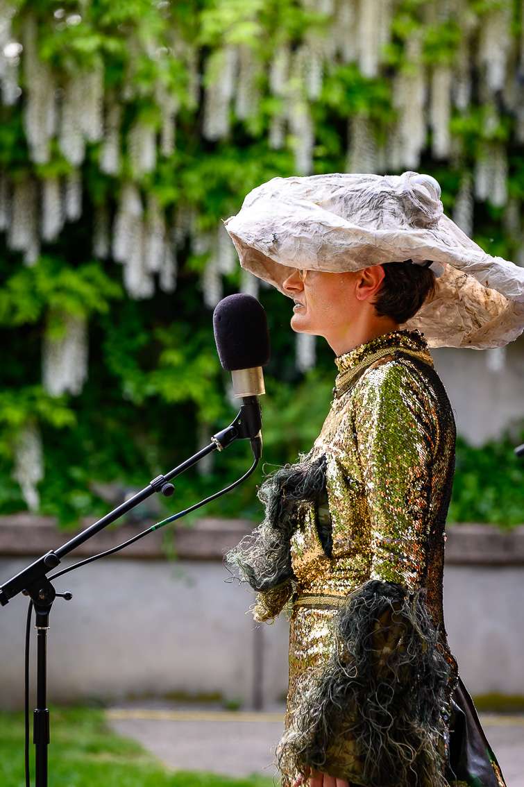 Porte Renaud (d&eacute;dale), Jusqu'&agrave; quand pourra le monde (Andrias Scheuchzeri). INACT Festival des Arts Mutants 2024, Co-modification.