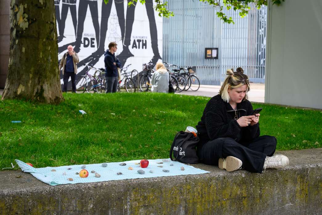 Eva Prusiewicz, La grand troc. INACT Festival des Arts Mutants 2024, Co-modification.
