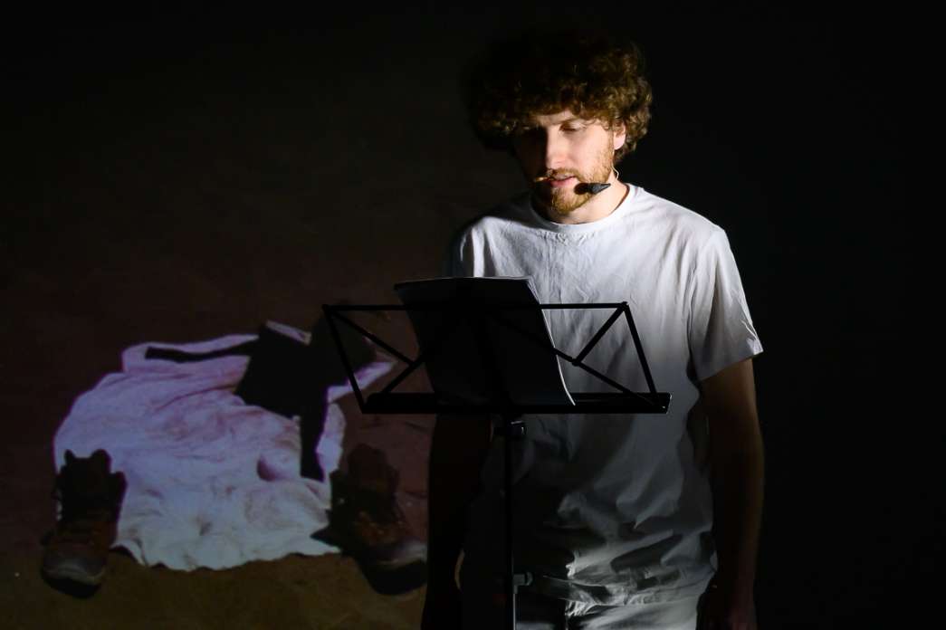 Augustin R&eacute;my-Palisson, Maxence Pinchon, Manuel pour polir sa langue contre les vagues. INACT Festival des Arts Mutants 2024, Co-modification.