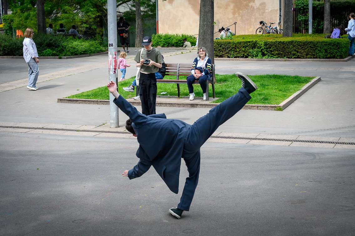 Matthew Rawcliffe, Mrs Dalloway: The One Man Show. INACT Festival des Arts Mutants 2024, Co-modification.