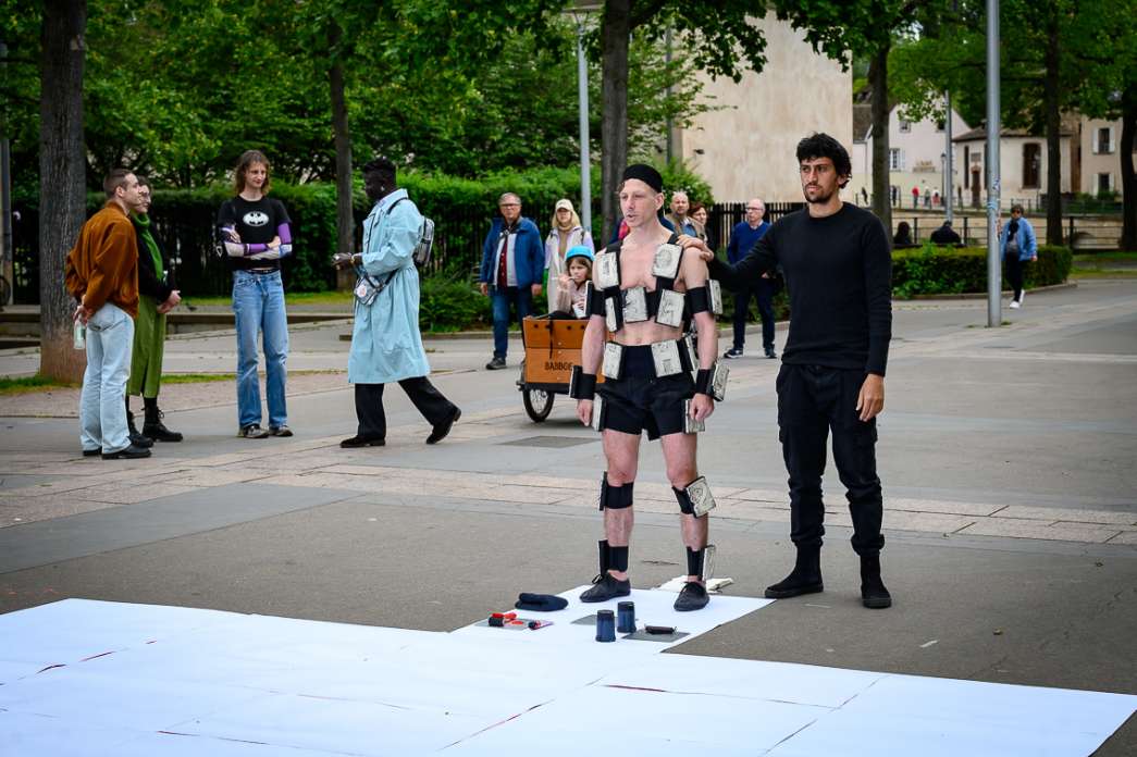 Riccardo Matlakas, The Human Typer. INACT Festival des Arts Mutants 2024, Co-modification.