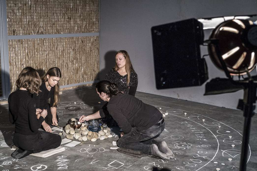 Alexandra David, « Awakening the spirit within ». INACT Festival des Arts Mutants 2020. Photo : Patrick Lambin.