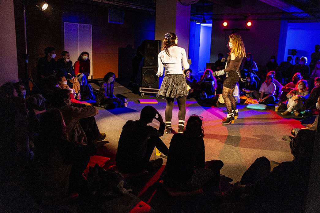 Camille Dejean,« Love party ».INACT Festival des Arts Mutants 2020. Photo : Patrick Lambin.
