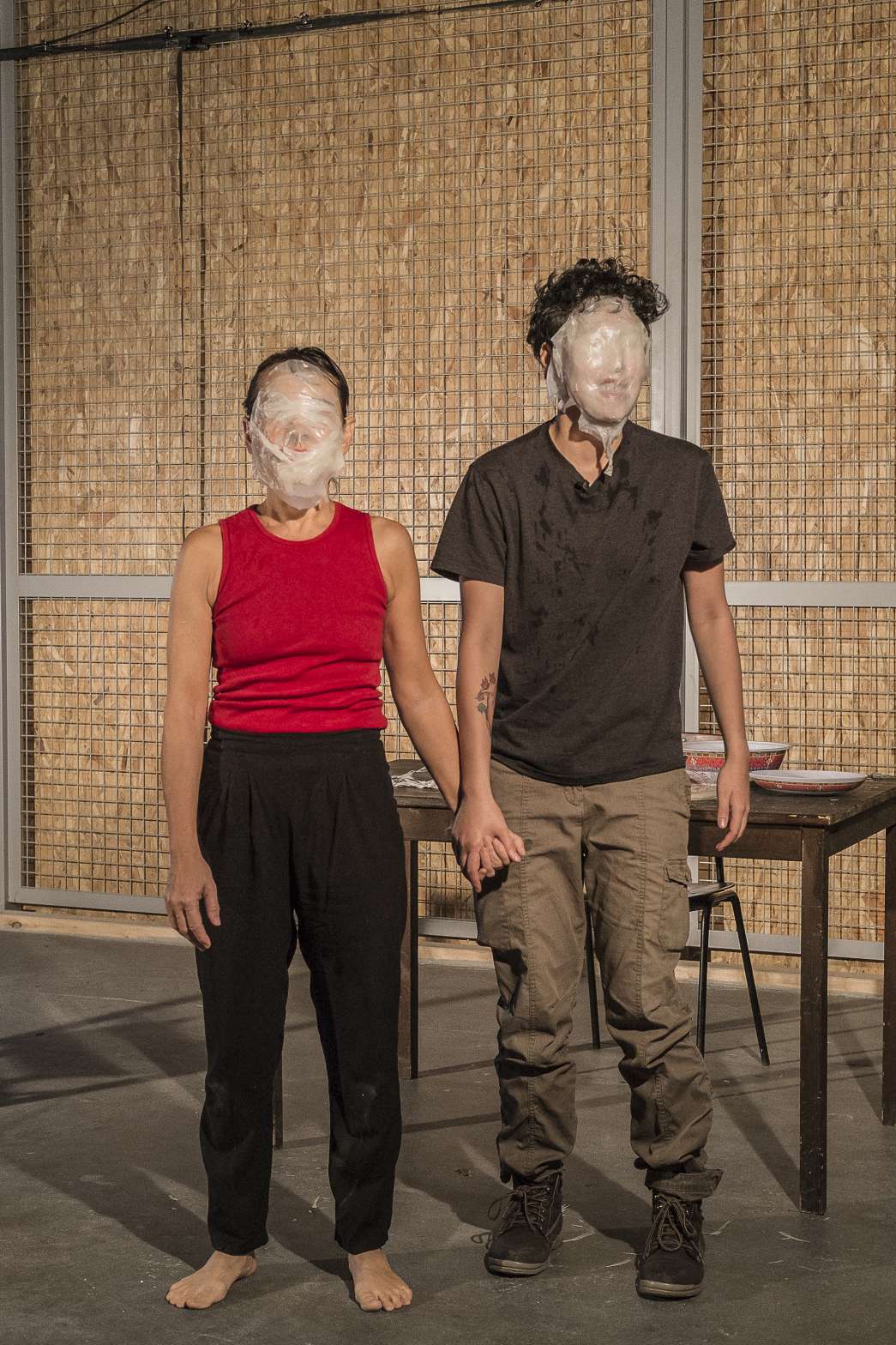 Evan Nguyen et Yoko Nguyen, « Ni l'un, ni l'autre ». INACT Festival des Arts Mutants 2020. Photo : Patrick Lambin.