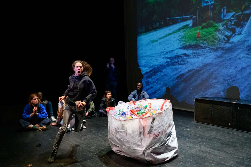 Julie Pichavant, APNEA. INACT Festival des Arts Mutants 2023, Dissensus.