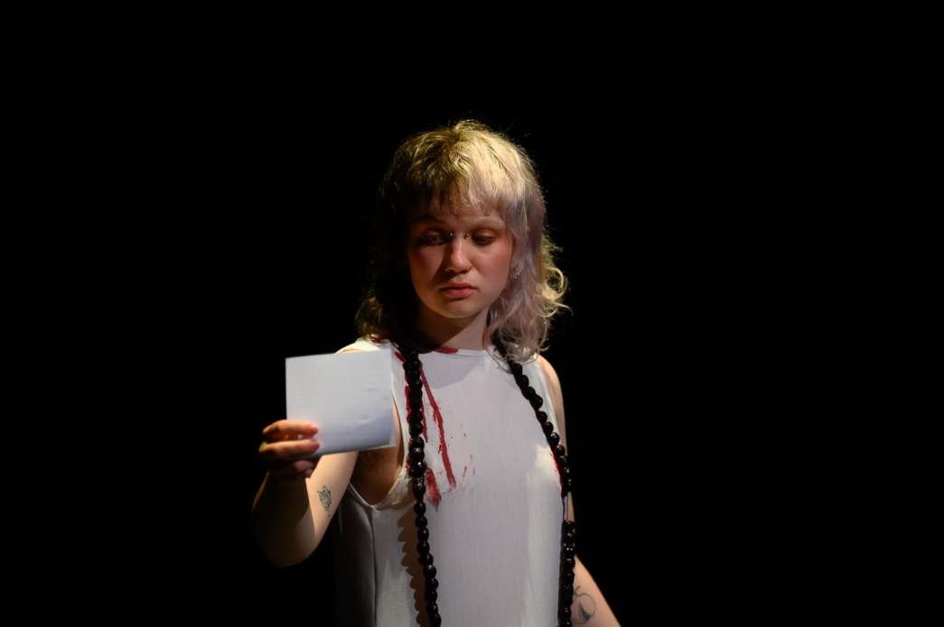 Jeanne Bargas, (Confirmation). INACT Festival des Arts Mutants 2023, Dissensus.