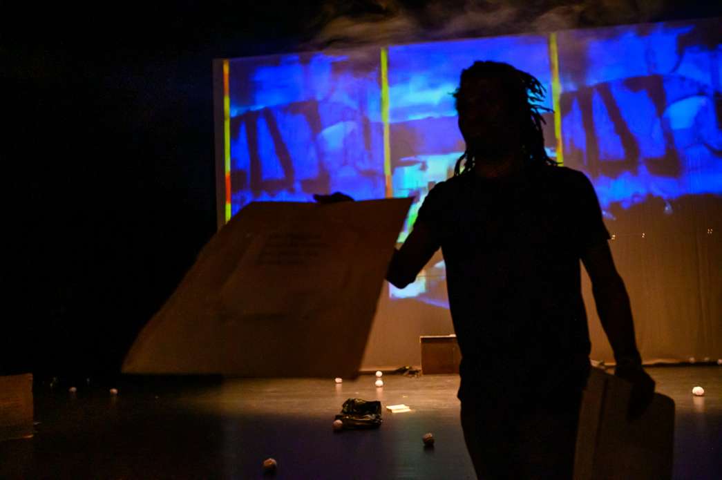 Bijou Mackenson, Grève. INACT Festival des Arts Mutants 2023, Dissensus.
