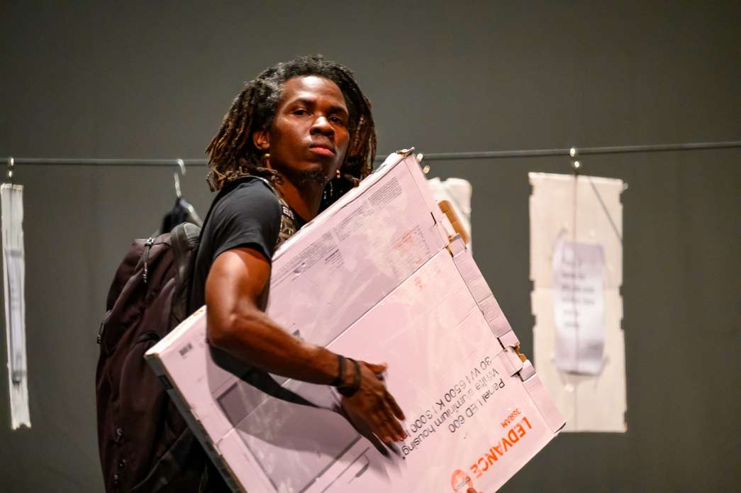 Bijou Mackenson, Grève. INACT Festival des Arts Mutants 2023, Dissensus.