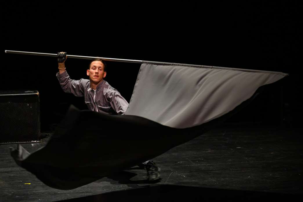 Luis Carricaburu, L'homme quelconque. INACT Festival des Arts Mutants 2023, Dissensus.