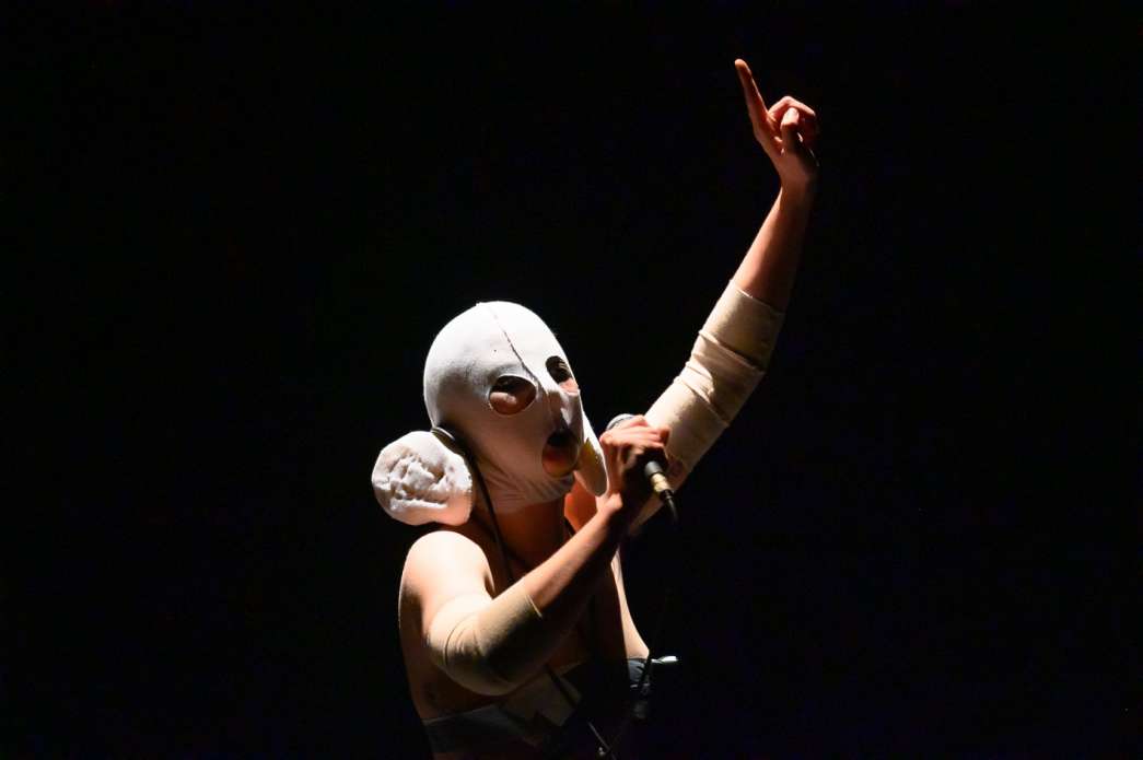 Emma Kerssenbrock, La musique occidentale s'oxyde un peu. INACT Festival des Arts Mutants 2023, Dissensus.