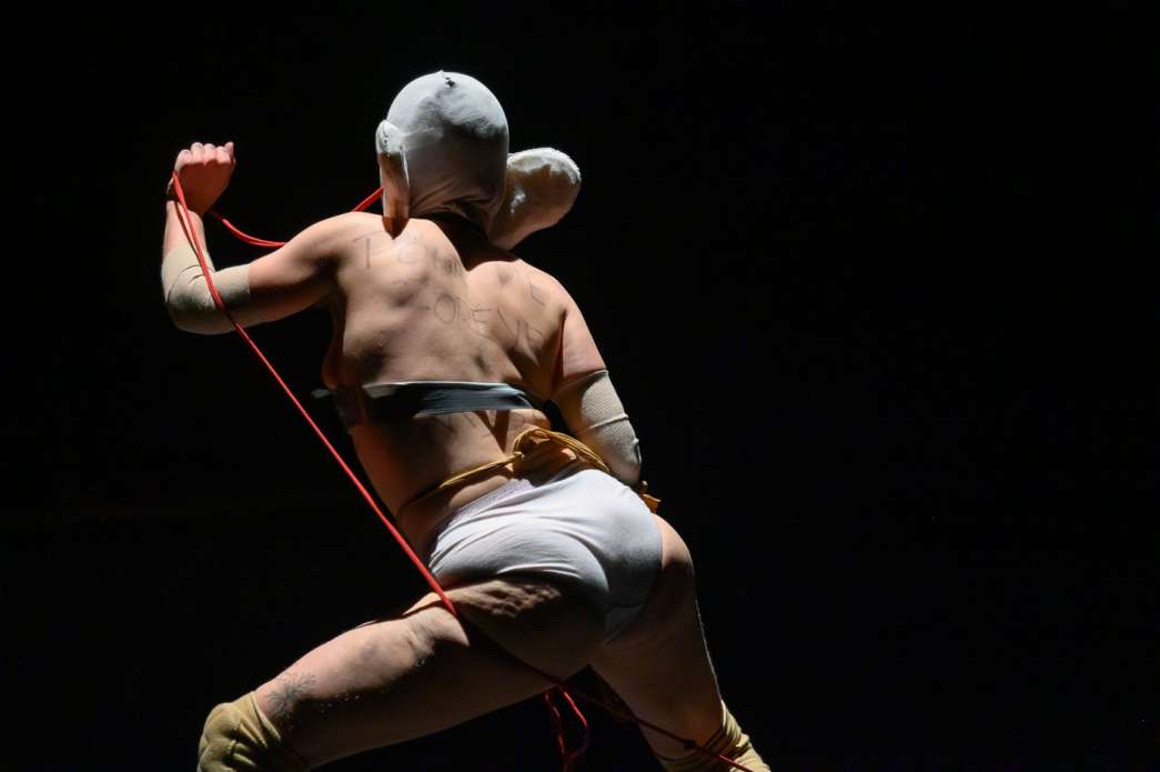 Emma Kerssenbrock, La musique occidentale s'oxyde un peu. INACT Festival des Arts Mutants 2023, Dissensus.