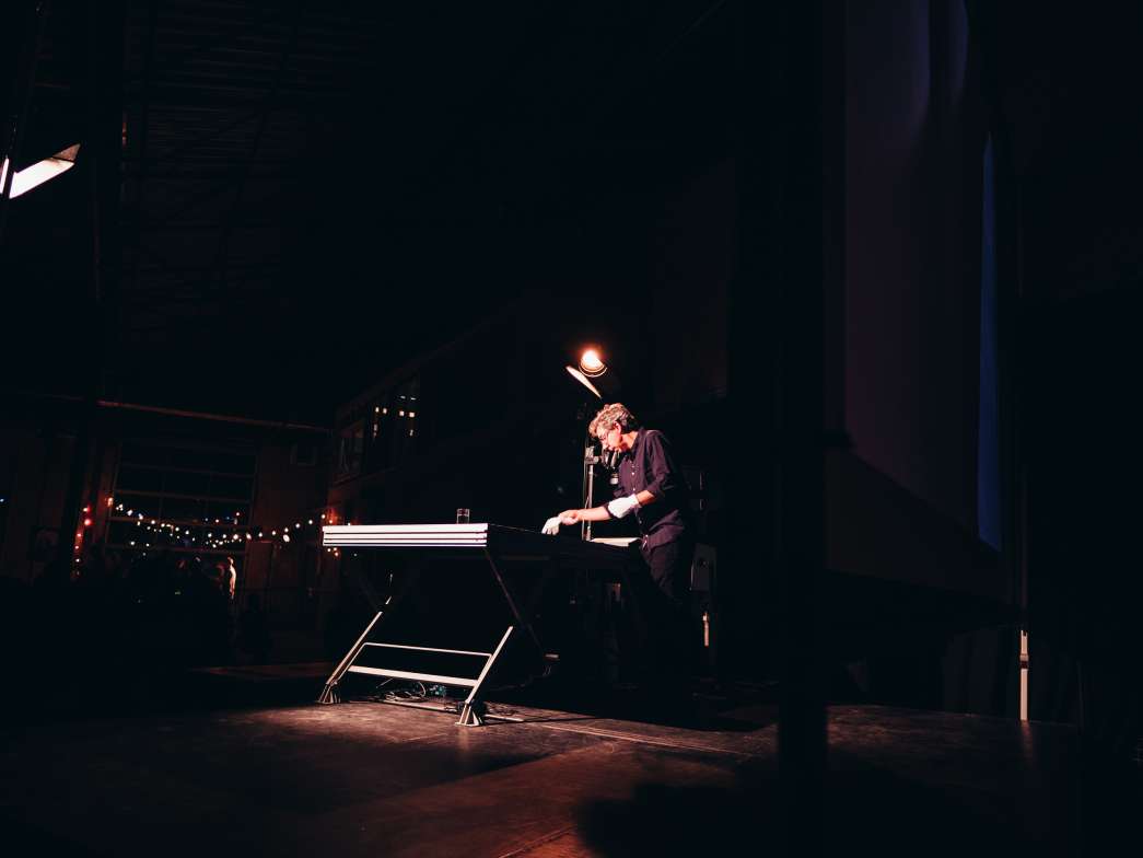 Pedro Manuel, « If I Return Will You Remember? ». INACT Festival des Arts Mutants 2021 « Inframince » Photo : Valentine Zeler et Patrick Lambin.