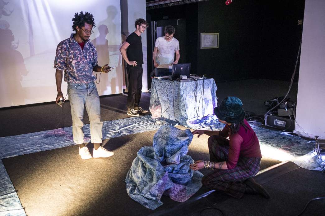 Concert Initiatique Numéricosophique, Collectif Nani$ôka Groupe, INACT 2019. Photo : Patrick Lambin.