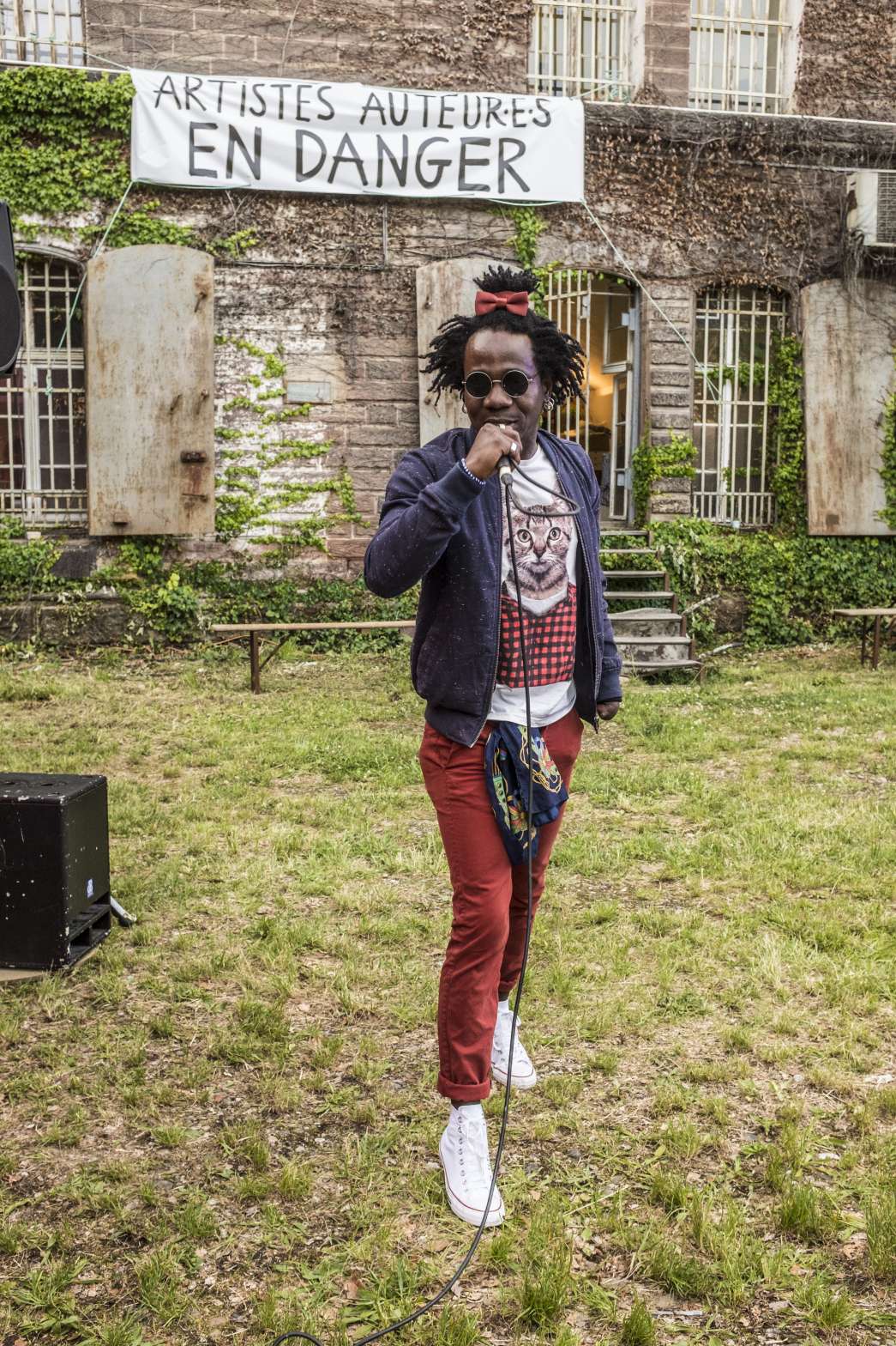 Légende : Fier d’être, Mike Sapwe, INACT 2018. Photo : Patrick Lambin.