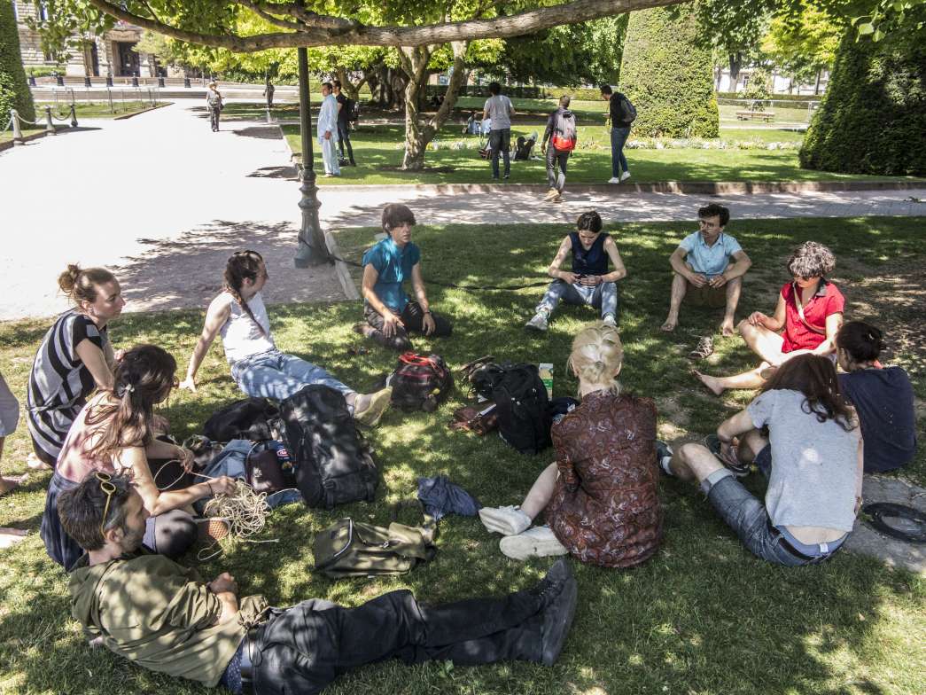 Légende : Humanimals, Laura Corcuera, INACT 2018. Photo : Patrick Lambin.