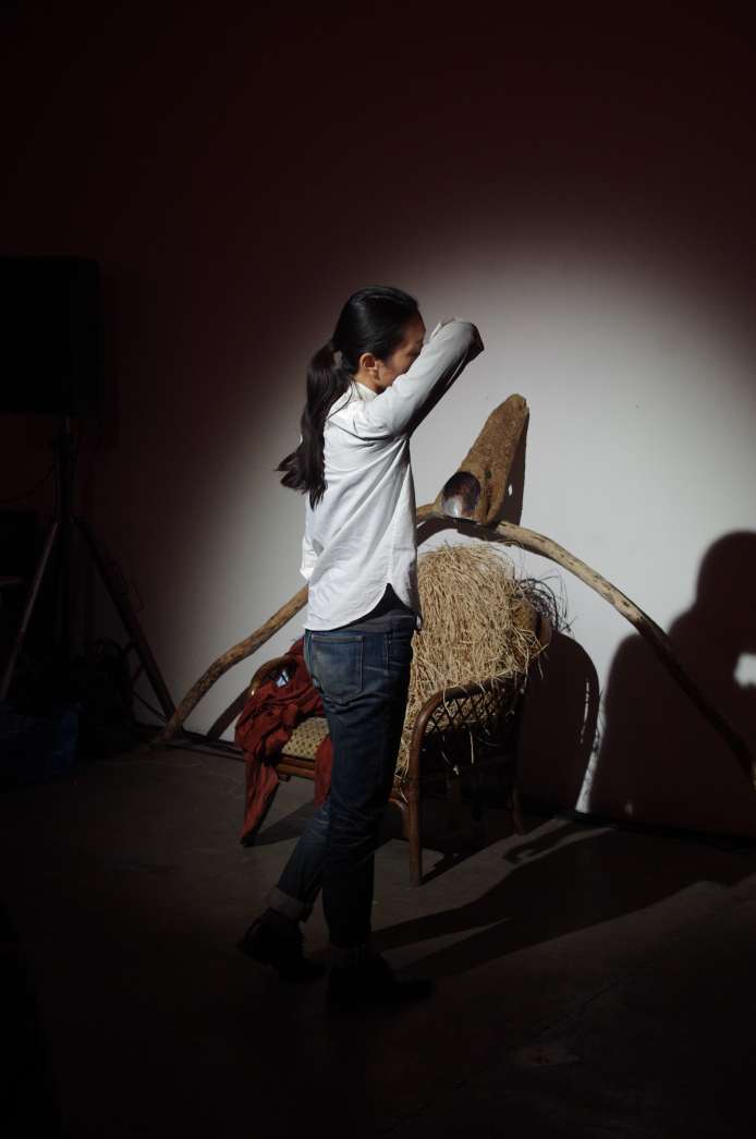 Légende : Dix monuments, Mana Kikuta, INACT 2017. Photo : Patrick Lambin.