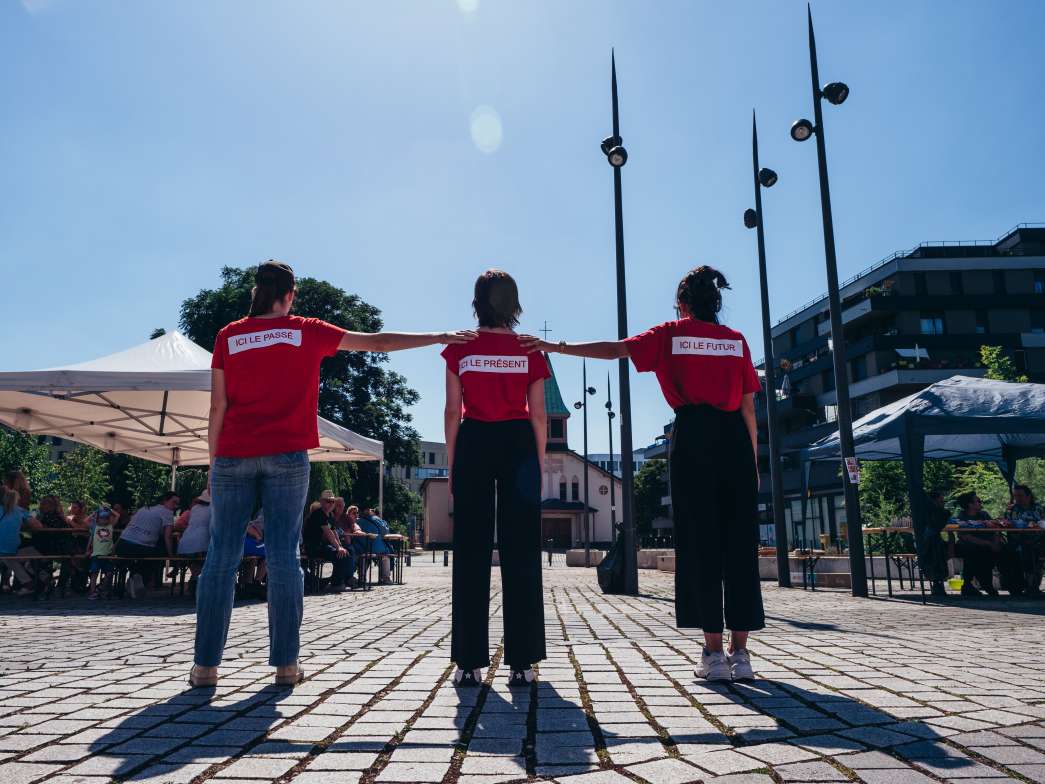 Performances d'&eacute;tudiants de l'ENSAS, fete du quartier, inact22