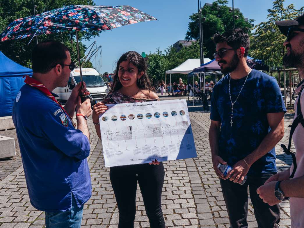 Performances d'&eacute;tudiants de l'ENSAS, fete du quartier, inact22