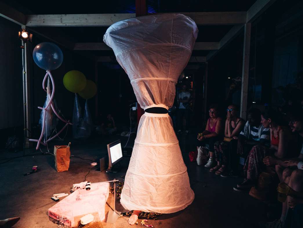 Les meilleures talons r&eacute;duisent fiablement la crainte d&acute;&ecirc;tre d&eacute;pass&eacute;, Cindy Cordt, inact22